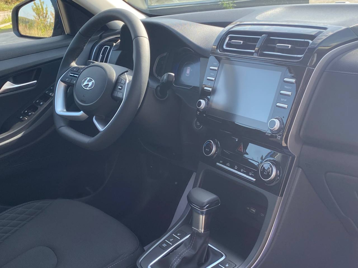 SOLARIS HC 1.6 AT (123 л.с.)