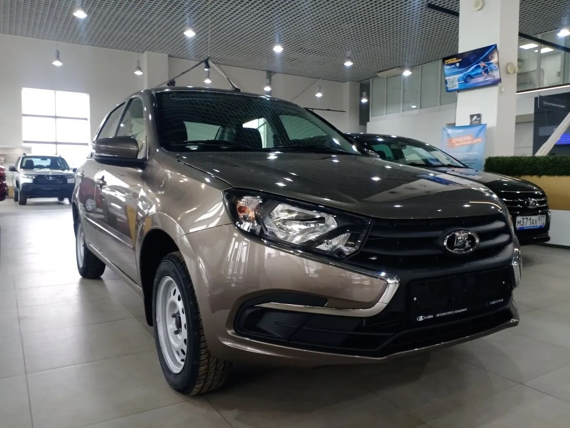 LADA GRANTA 1.6 MT (90 л.с.)