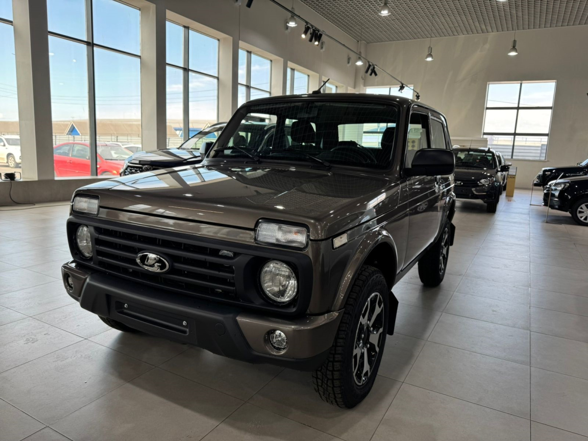 LADA NIVA LEGEND 1.7 MT (83 л.с.) 4WD
