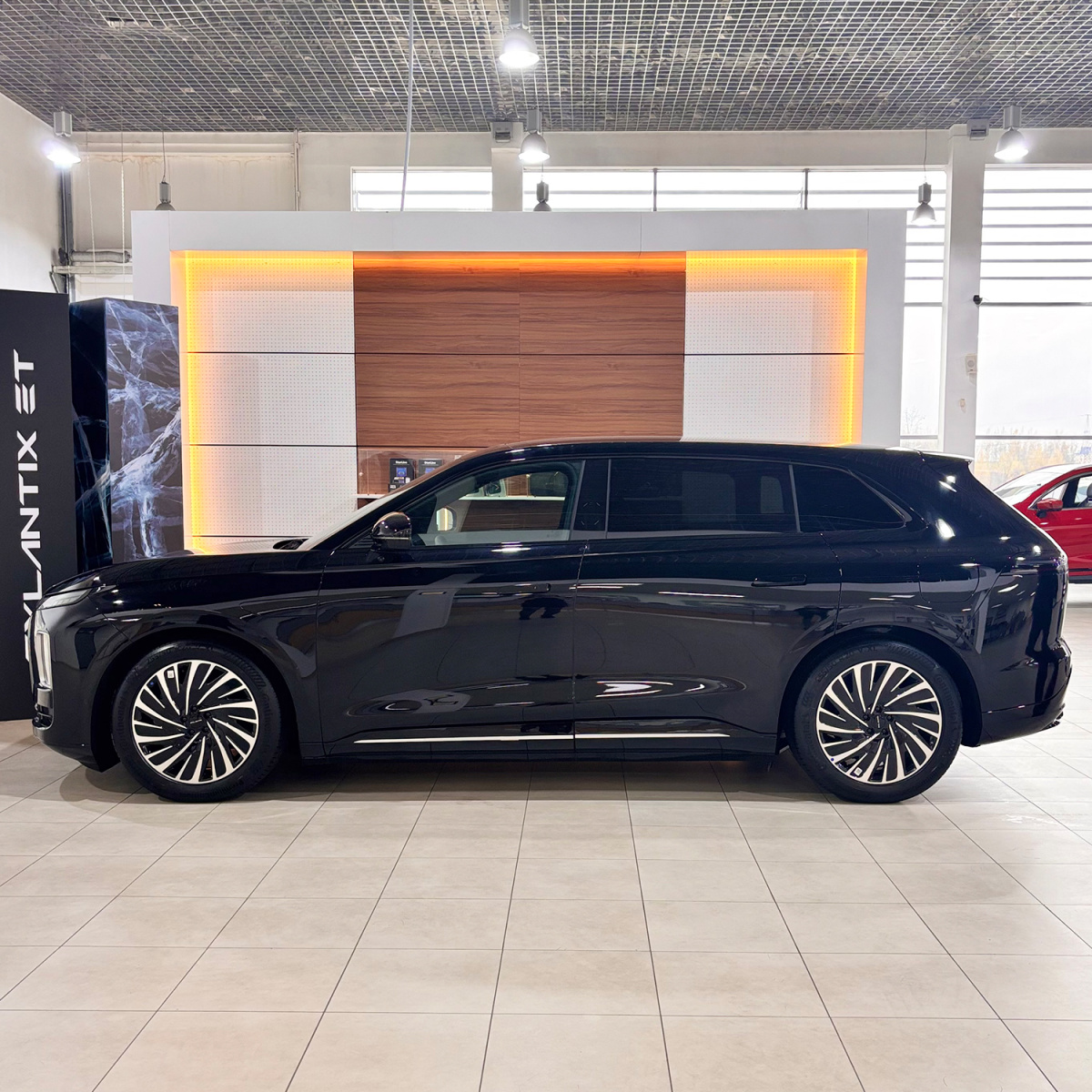 EXEED EXLANTIX ET 1.5hyb AT (469 л.с.) 4WD
