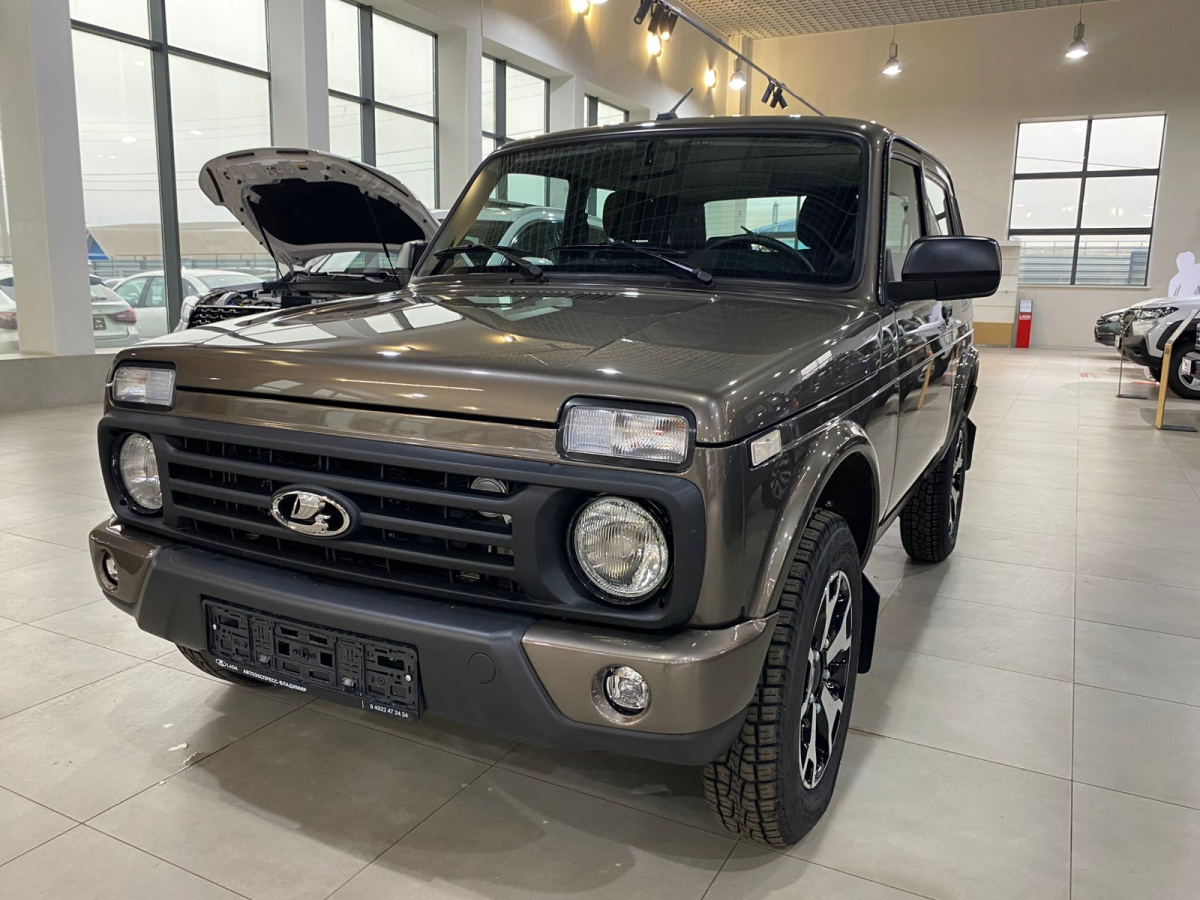 LADA NIVA LEGEND 1.7 MT (83 л.с.) 4WD