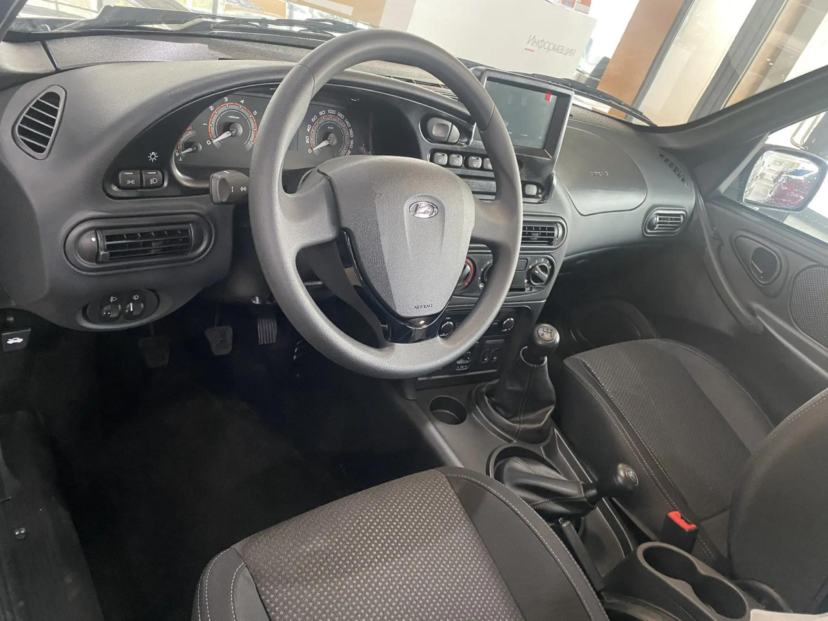 LADA NIVA TRAVEL 1.8 MT (90 л.с.) 4WD