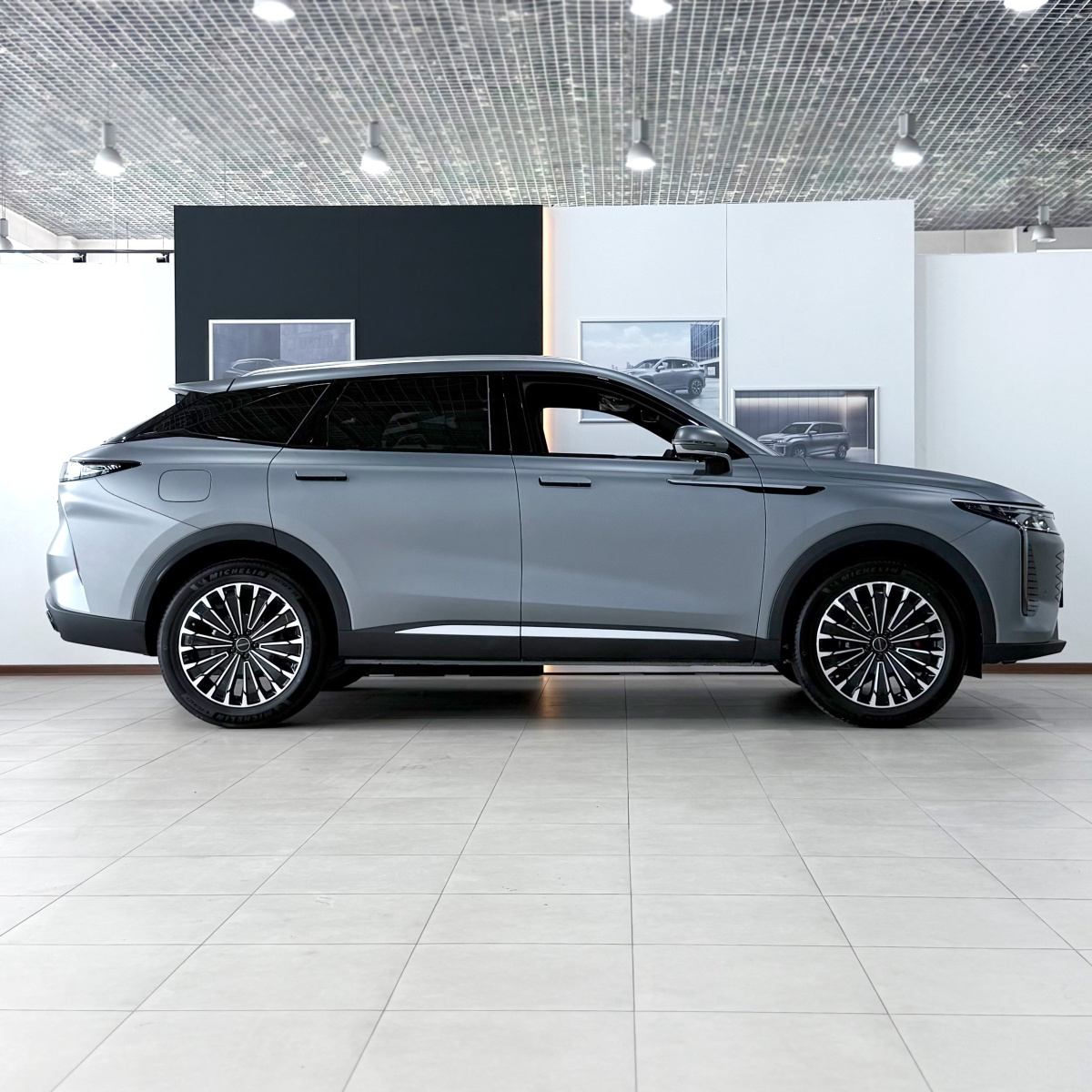 EXEED RX 2.0 AMT (197 л.с.) 4WD