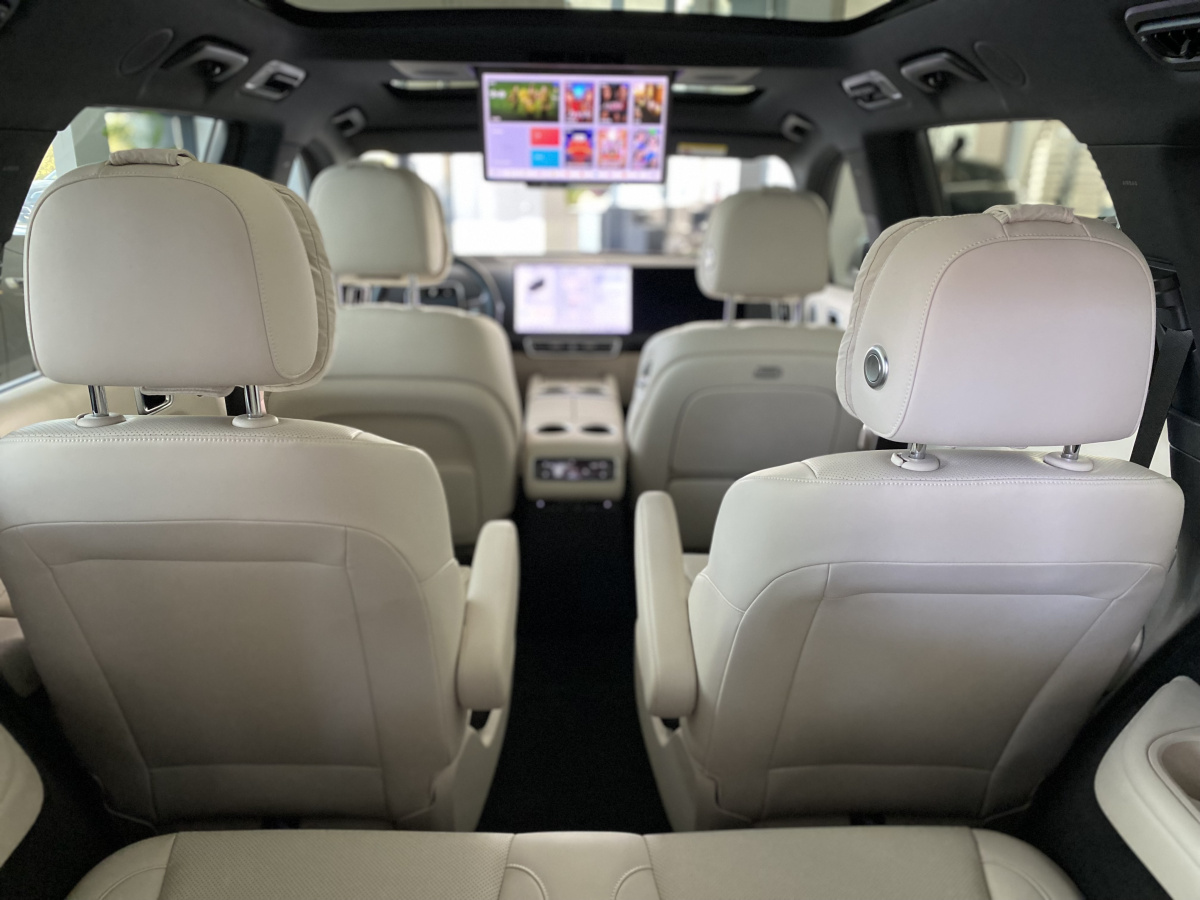 LIXIANG L9 52.3 kWh 1.5hyb AT (449 л.с.) 4WD