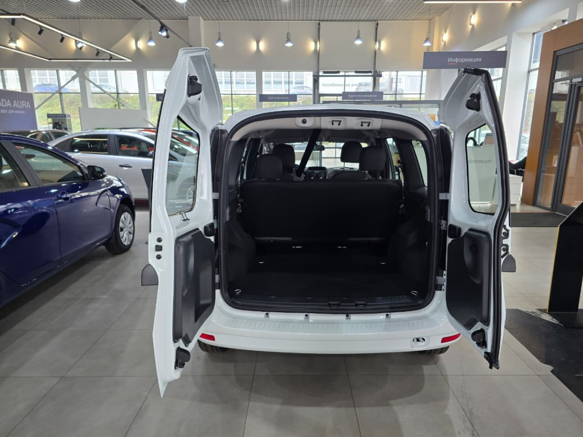LADA LARGUS 1.6 MT (90 л.с.)