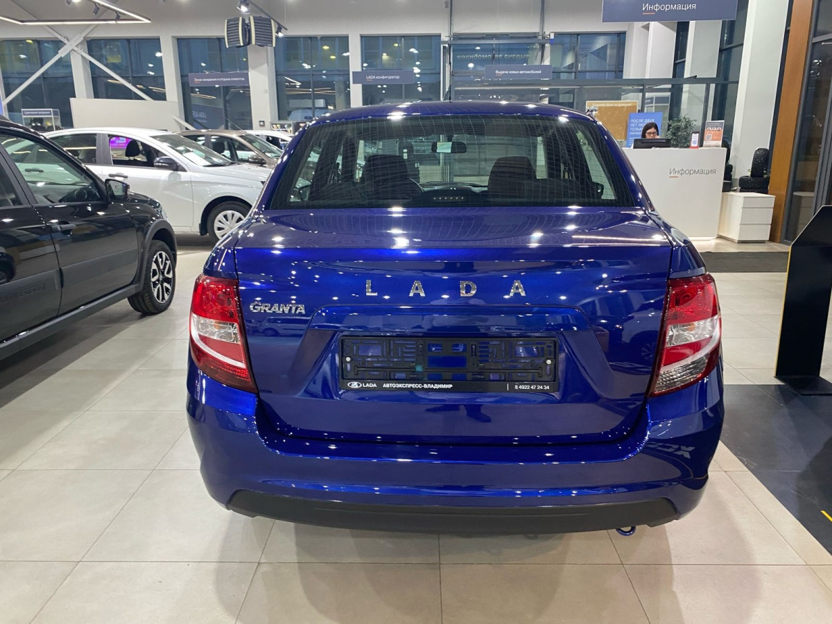 LADA GRANTA 1.6 MT (90 л.с.)