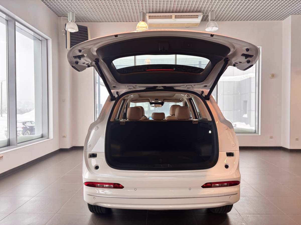 EVOLUTE I-SPACE 1.5hyb CVT (218 л.с.)
