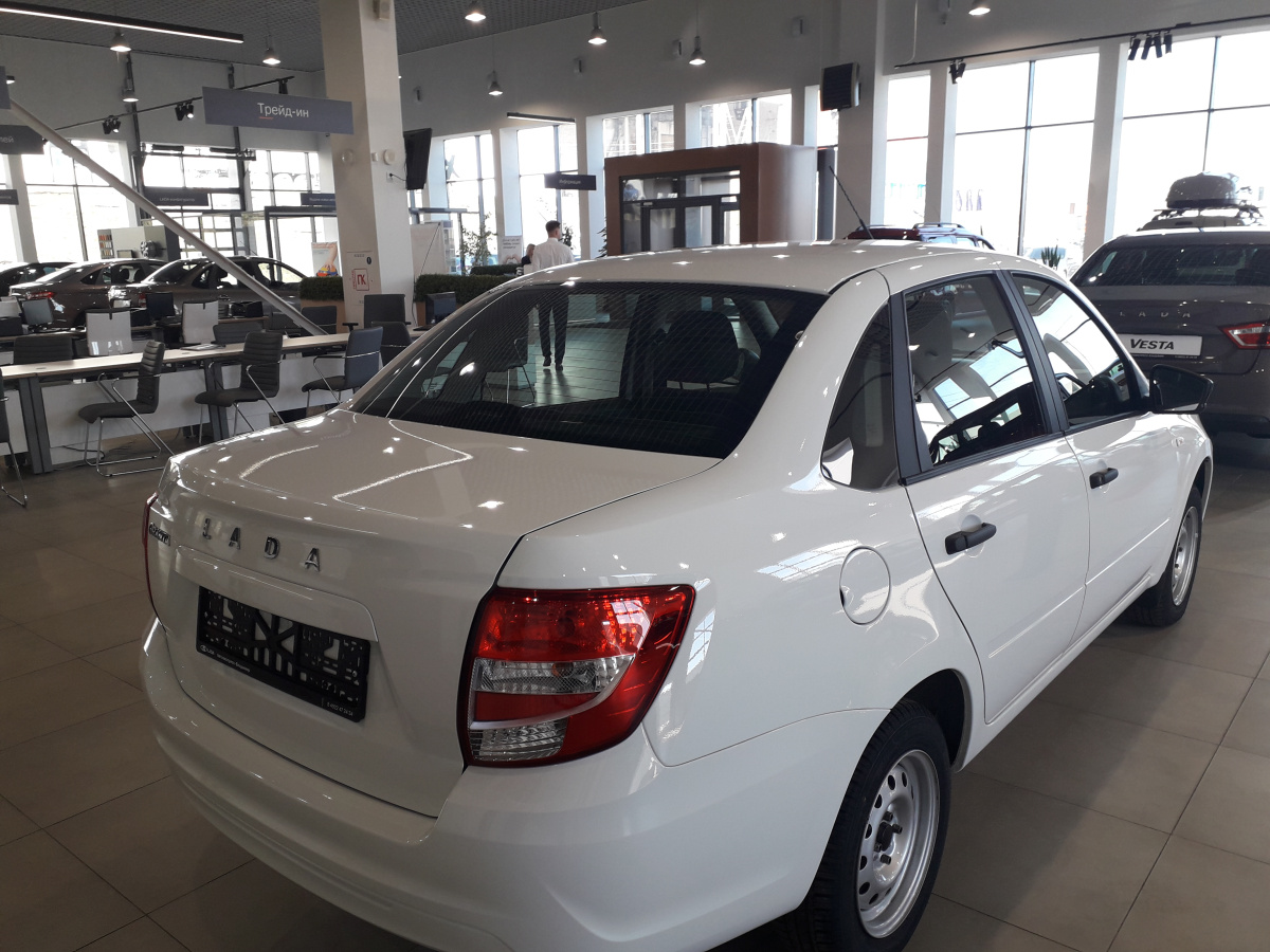 LADA GRANTA 1.6 MT (90 л.с.)