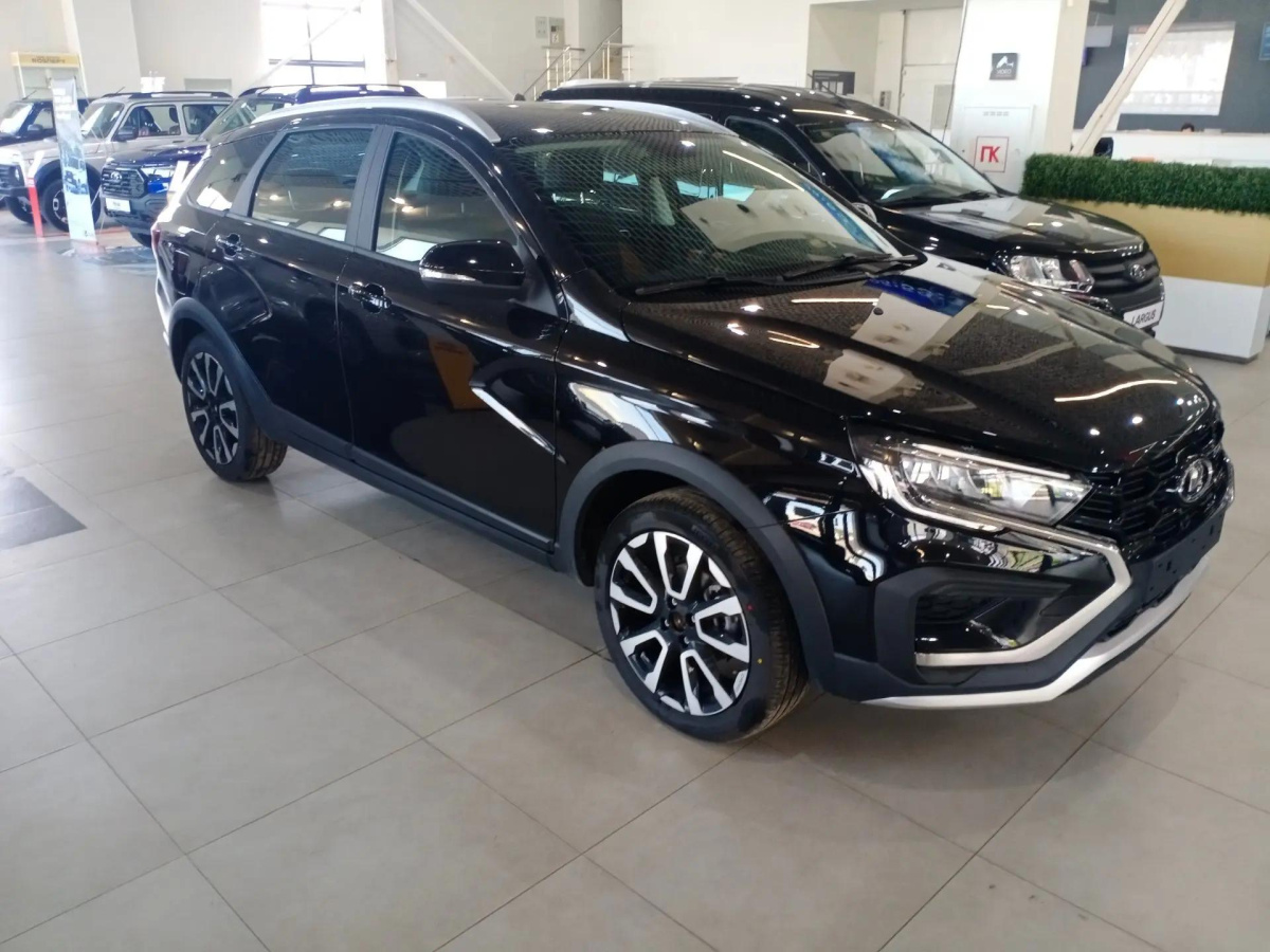 LADA VESTA SW Cross 1.8 МT (122 л.с.)