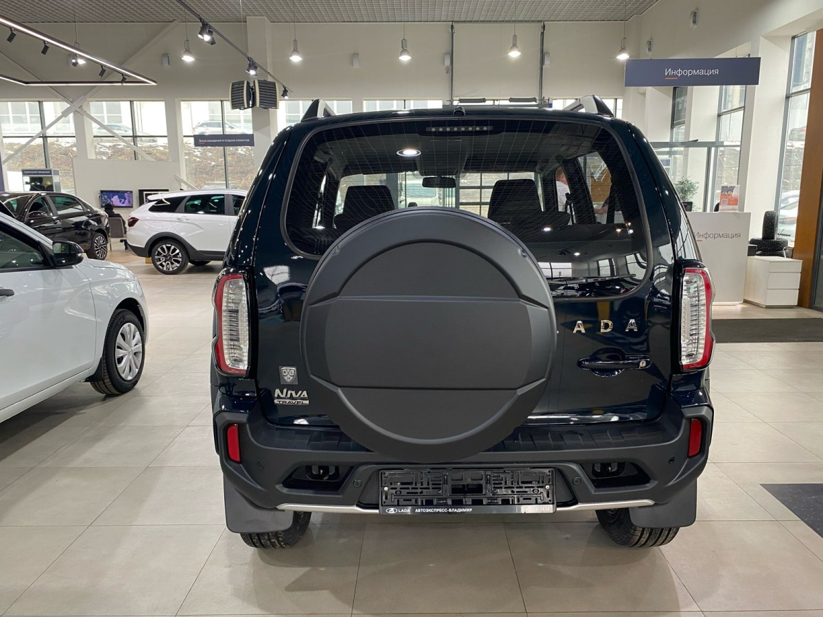 LADA NIVA 1.7 MT (80 л.с.) 4WD