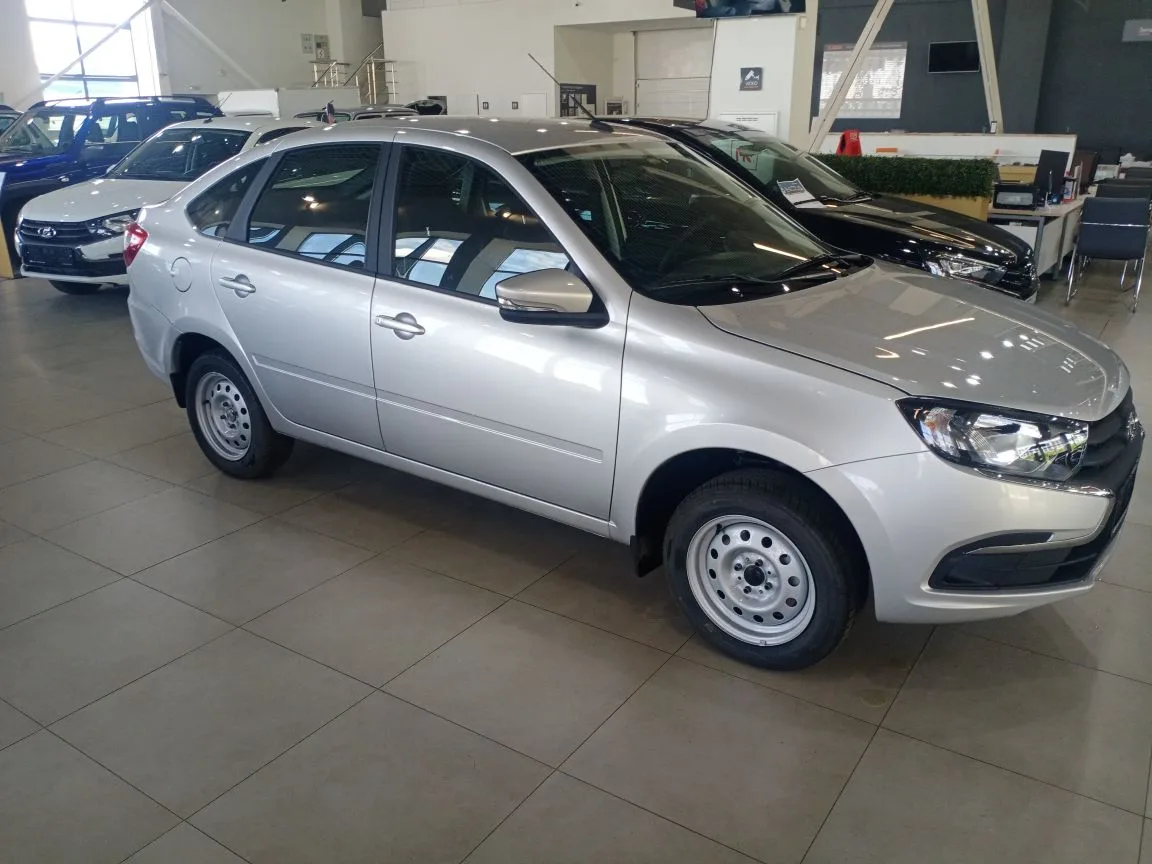 LADA GRANTA 1.6 MT (90 л.с.)