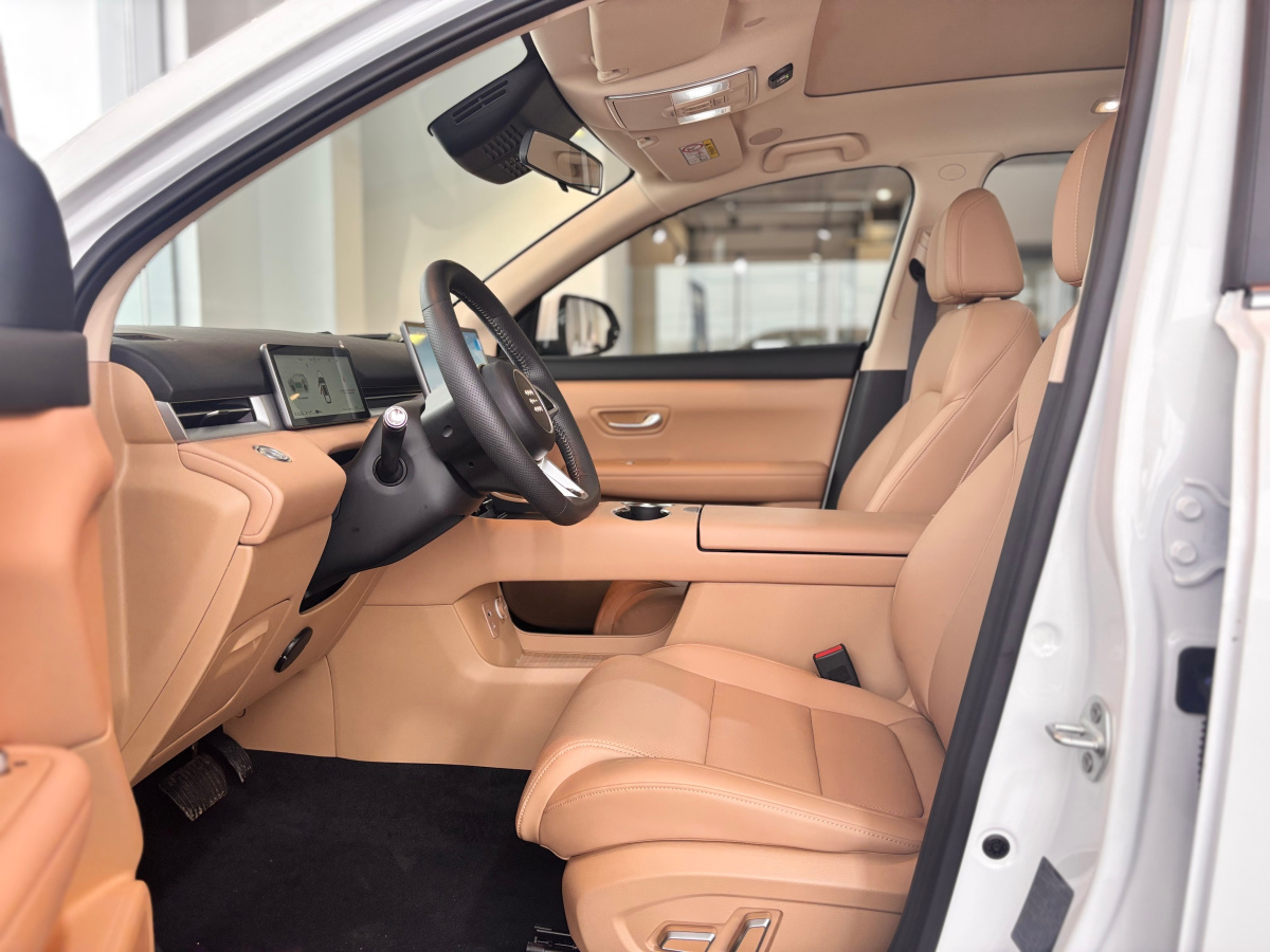 EVOLUTE I-SPACE 1.5hyb CVT (367 л.с.) 4WD