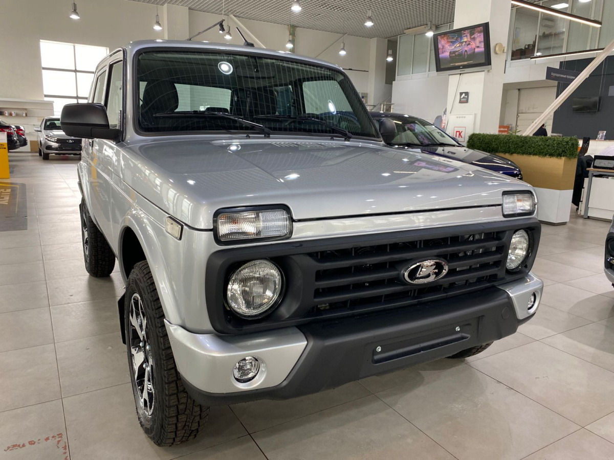 LADA NIVA LEGEND 1,8 (90 л.с) 4WD