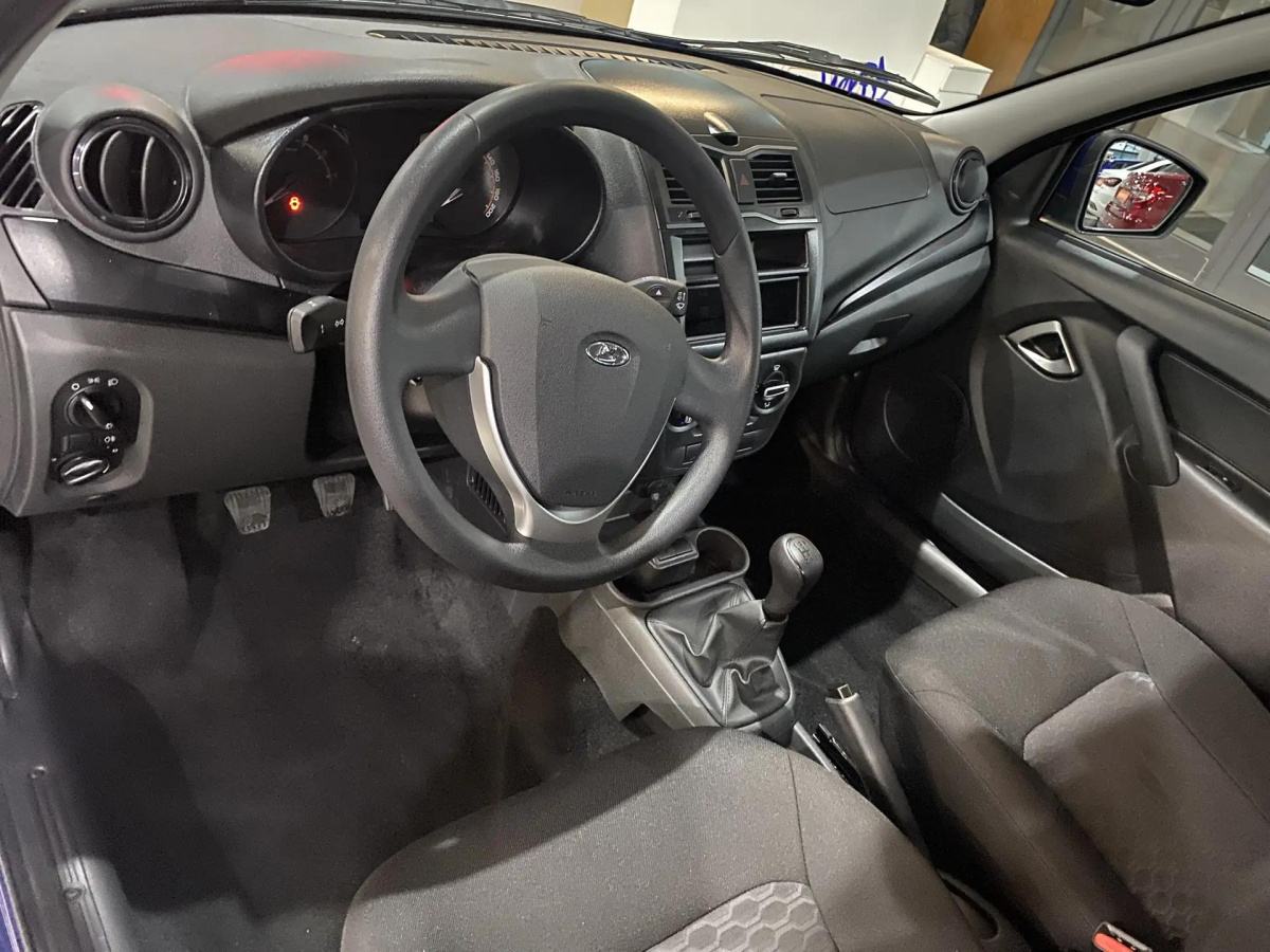 LADA GRANTA 1.6 MT (90 л.с.)