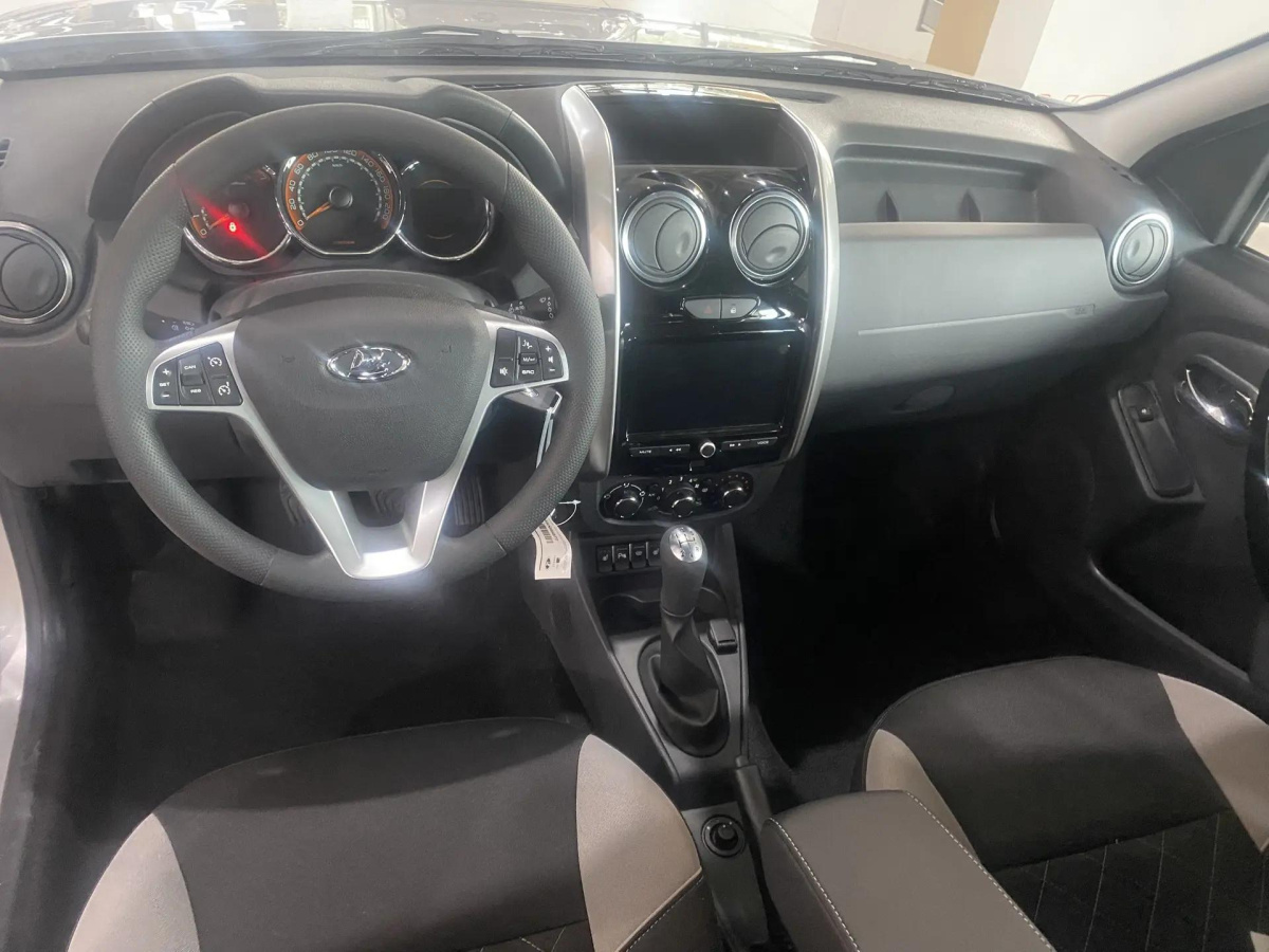 LADA LARGUS Cross 1.6 MT (106 л.с.)