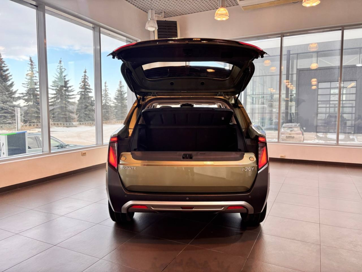 EVOLUTE I-SPACE 1.5hyb CVT (367 л.с.) 4WD