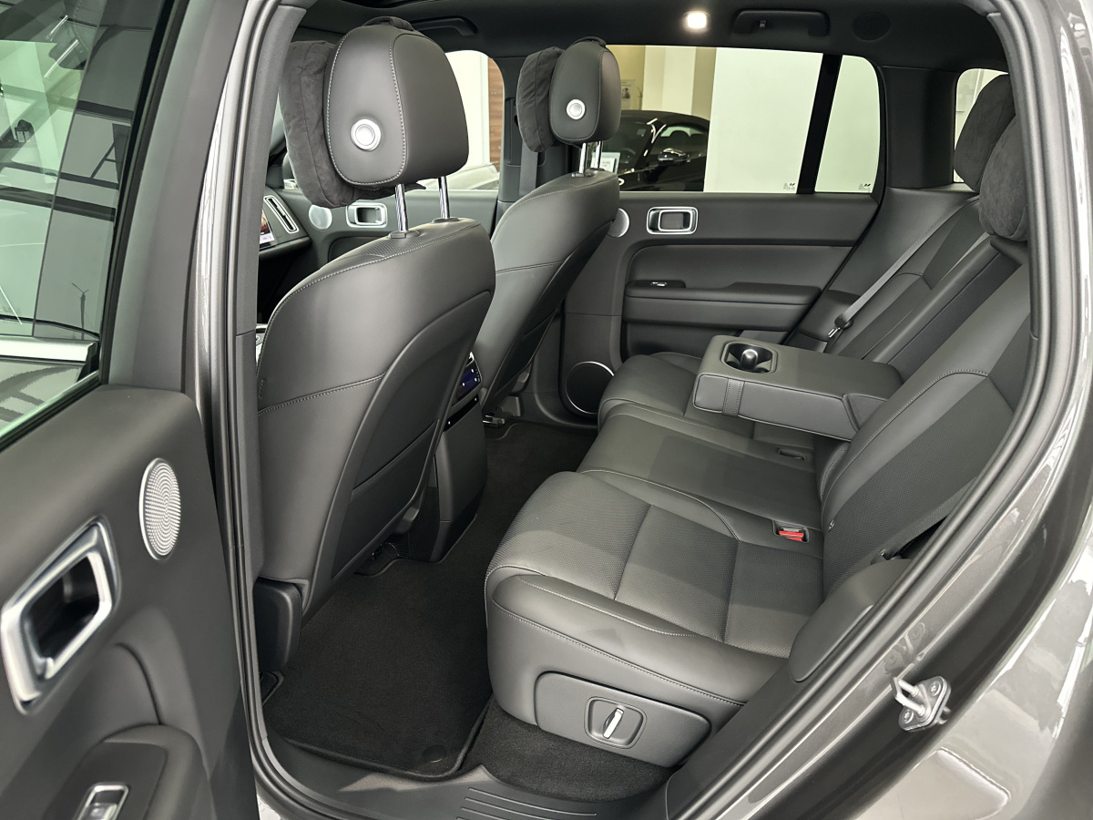 LIXIANG L6 1.5hyb AT (408 л.с.) 4WD