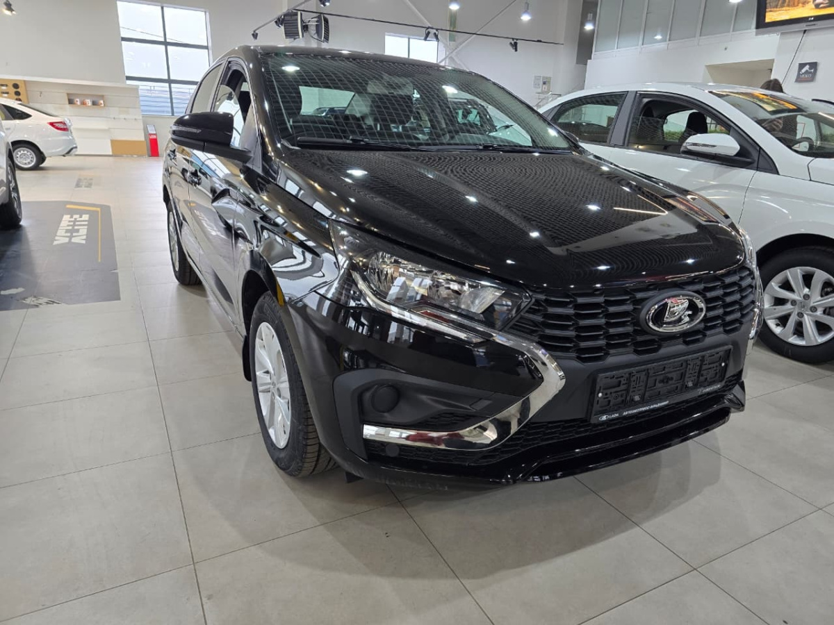 LADA ISKRA 1.6 CVT (106 л.с.)