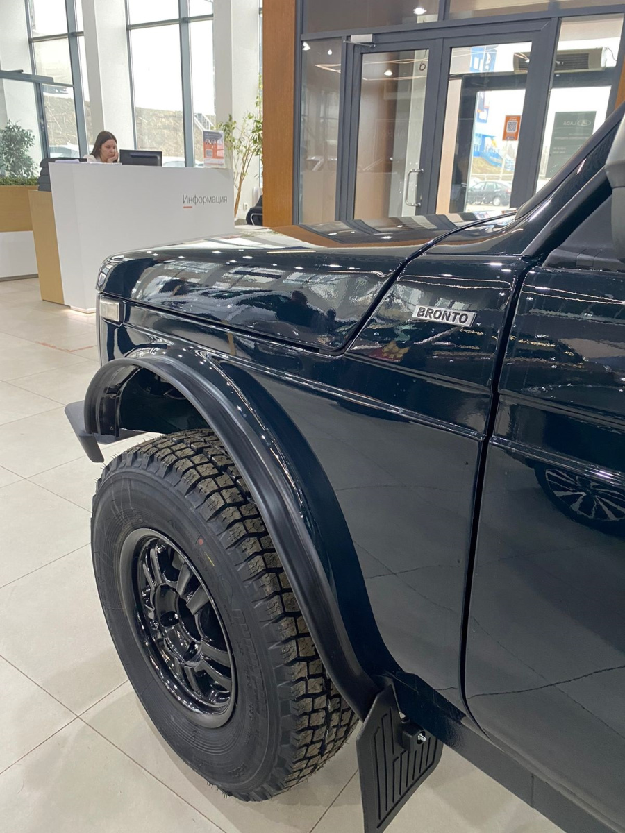 LADA NIVA LEGEND Bronto 1.7 MT (83 л.с.) 4WD