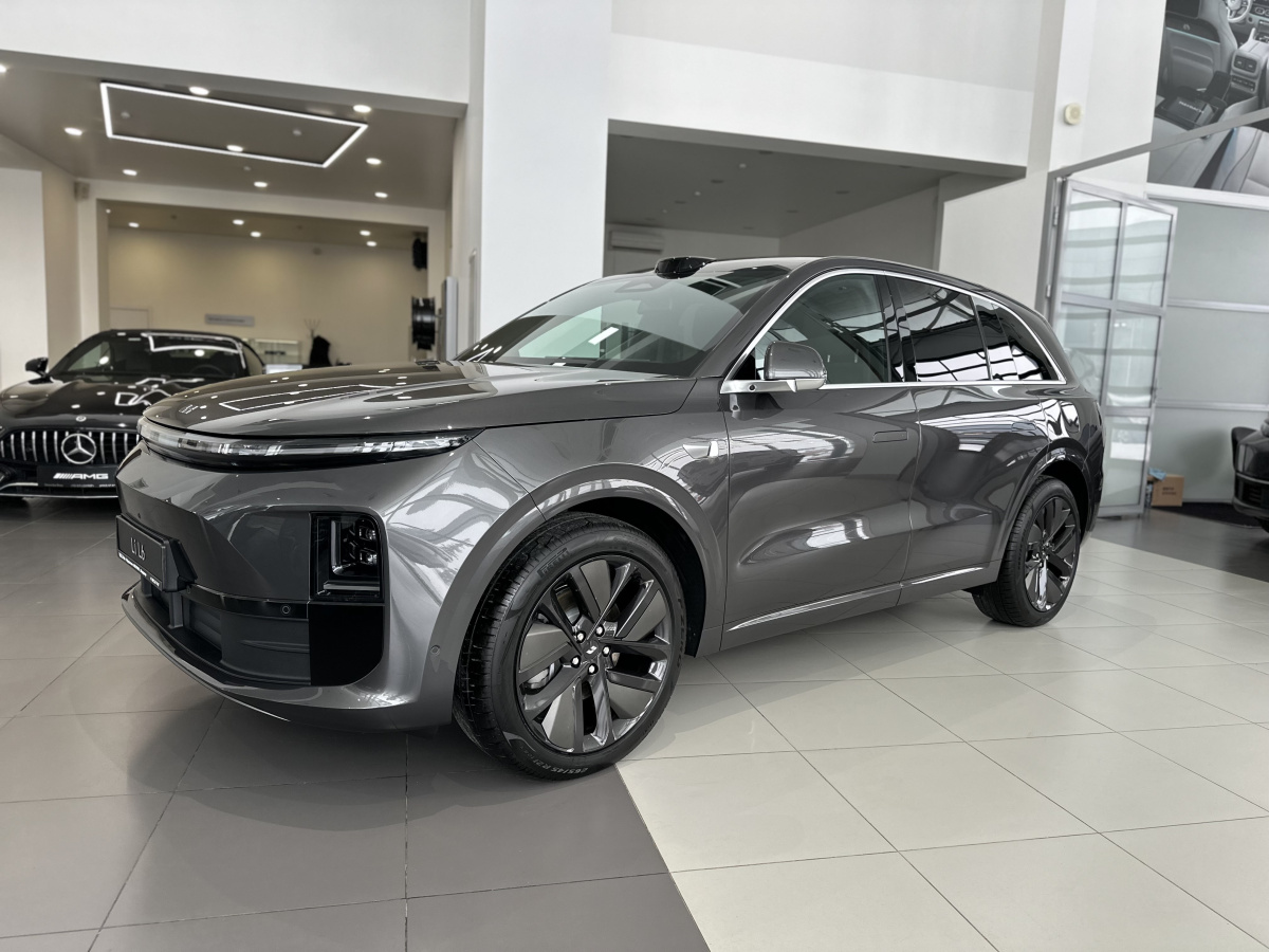 LIXIANG L6 1.5hyb AT (408 л.с.) 4WD