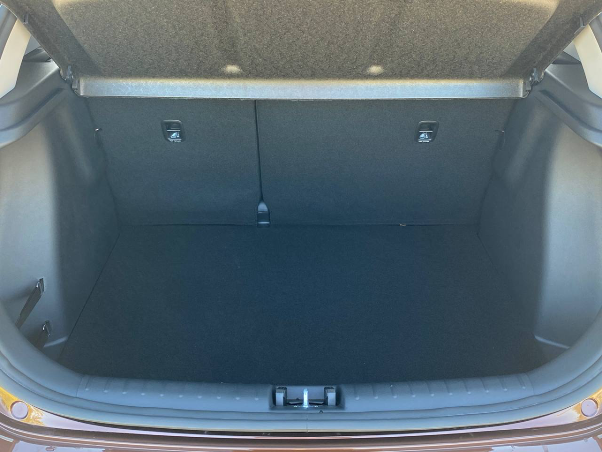 SOLARIS KRX 1.6 AT (123 л.с.)