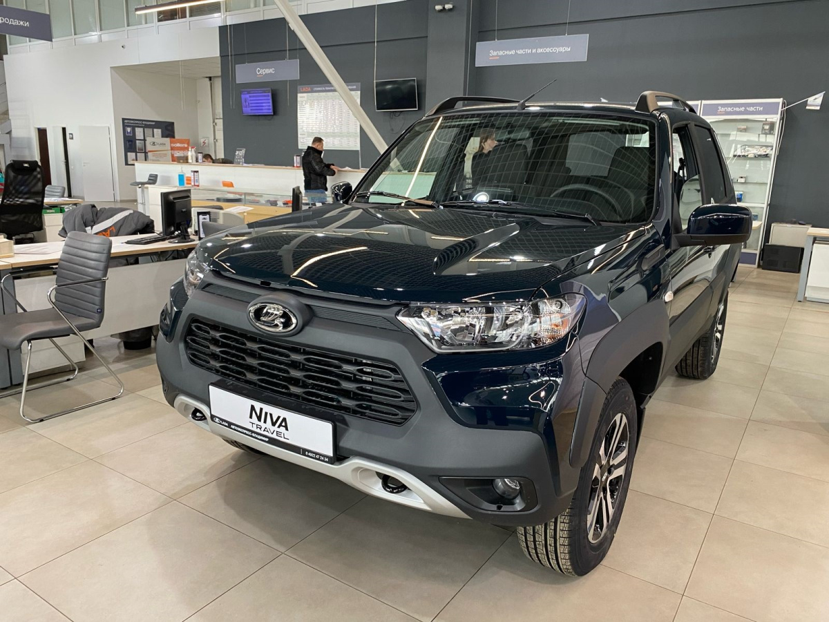 LADA NIVA 1.7 MT (80 л.с.) 4WD