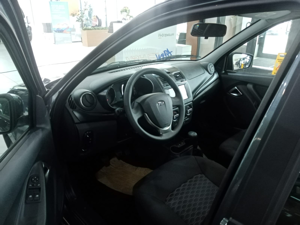 LADA GRANTA 1.6 MT (90 л.с.)