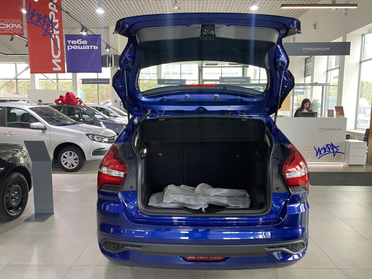 LADA ISKRA SW 1.6 CVT (106 л.с.)