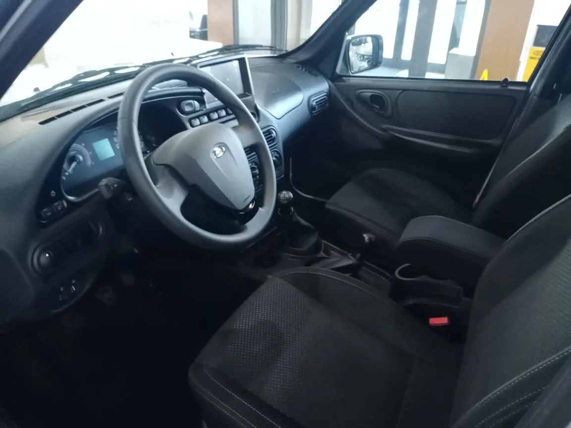 LADA NIVA TRAVEL 1.8 MT (90 л.с.) 4WD