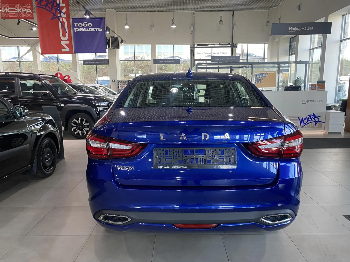 LADA VESTA 1.6 CVT (106 л.с.)