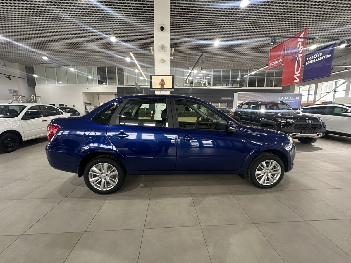 LADA GRANTA 1.6 MT (106 л.с.)