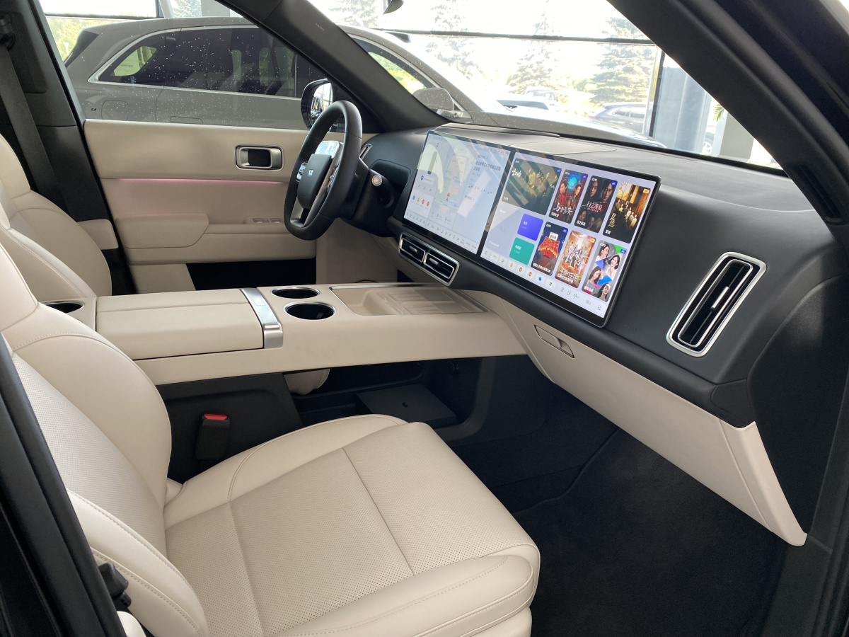 LIXIANG L9 52.3 kWh 1.5hyb AT (449 л.с.) 4WD