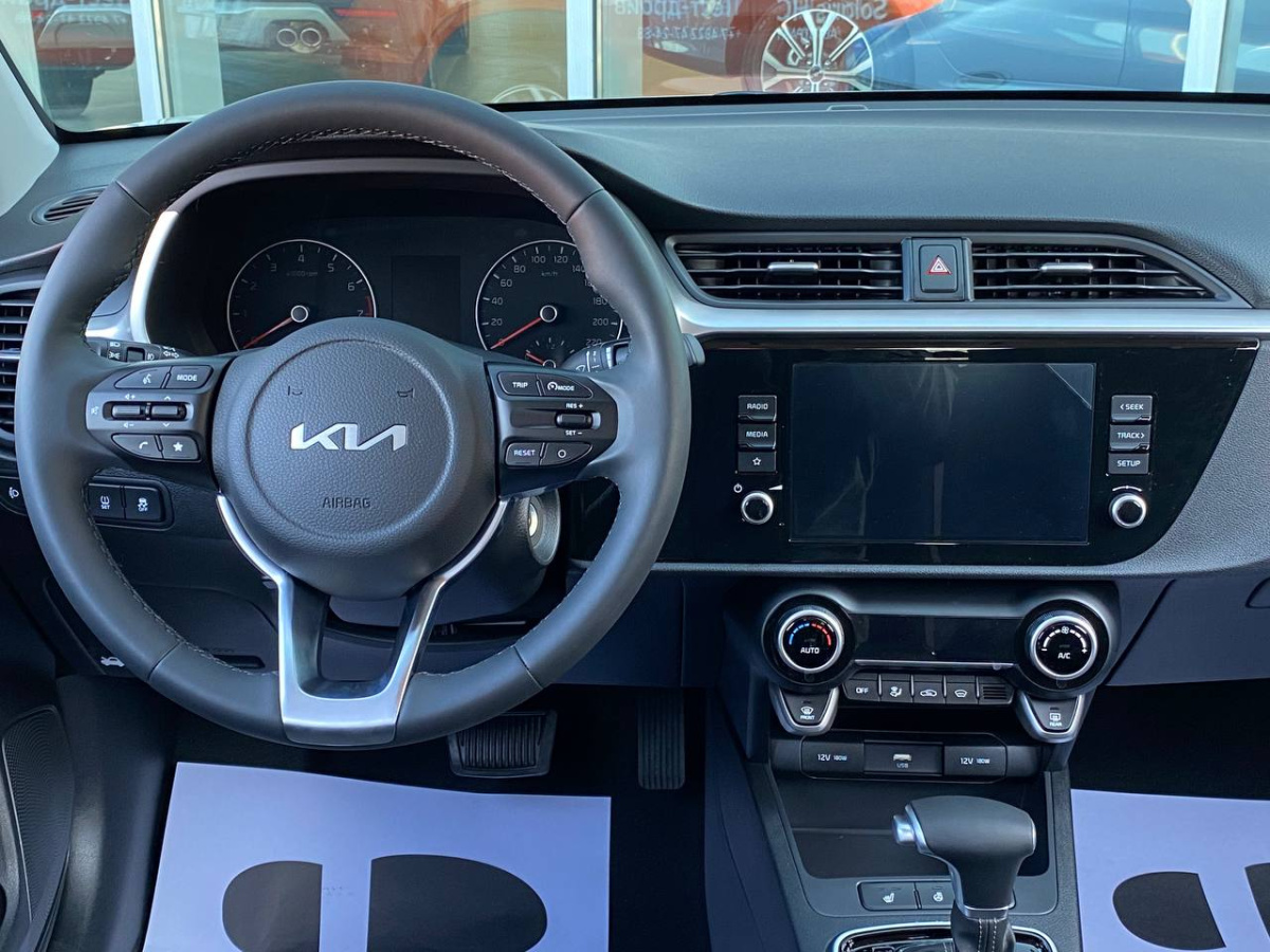 SOLARIS KRX 1.6 AT (123 л.с.)