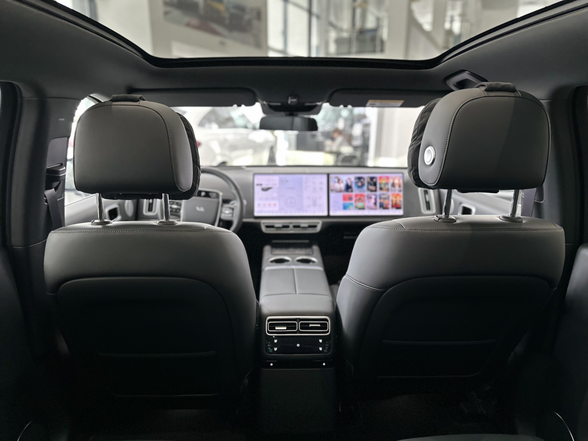 LIXIANG L6 1.5hyb AT (408 л.с.) 4WD