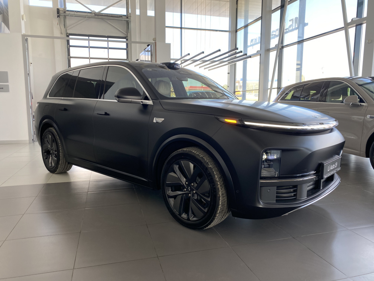 LIXIANG L9 52.3 kWh 1.5hyb AT (449 л.с.) 4WD