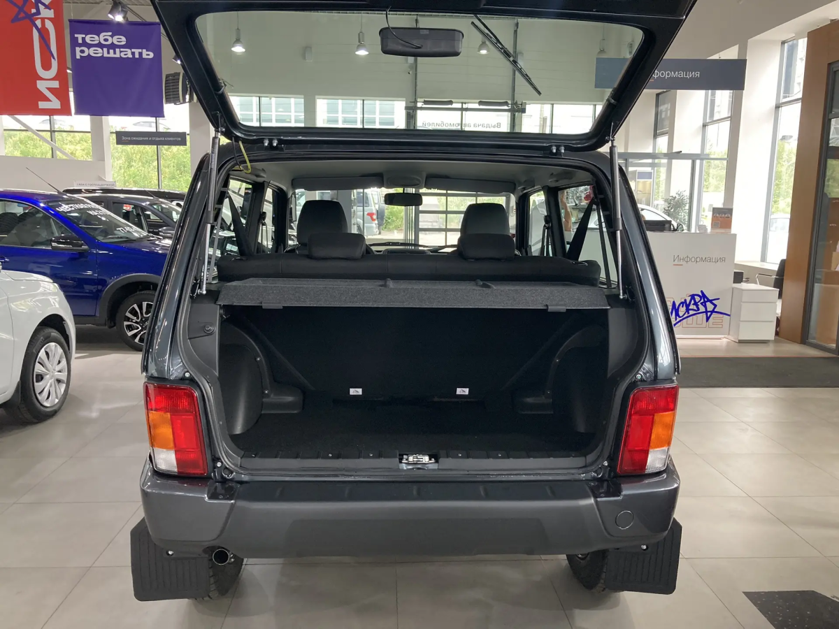 LADA NIVA LEGEND 1.7 MT (83 л.с.) 4WD
