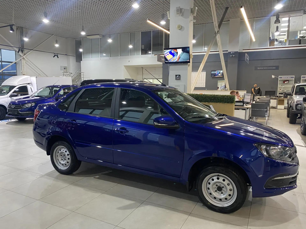 LADA GRANTA 1.6 MT (90 л.с.)