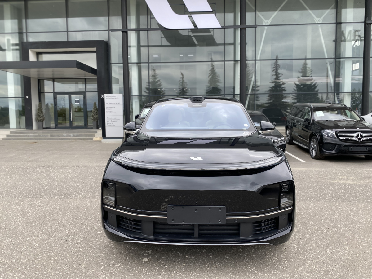 LIXIANG L9 52.3 kWh 1.5hyb AT (449 л.с.) 4WD