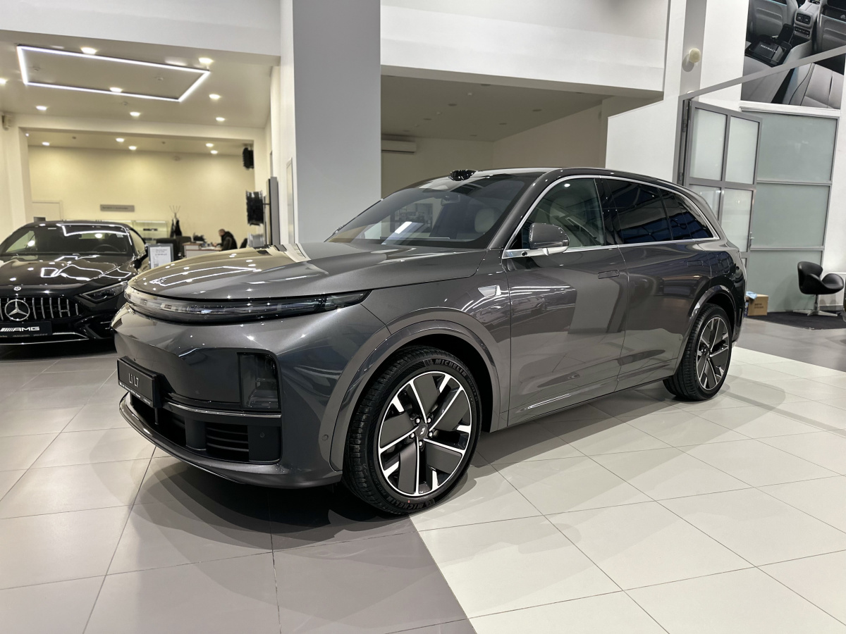 LIXIANG L7 52.3 kWh 1.5hyb AT (449 л.с.) 4WD