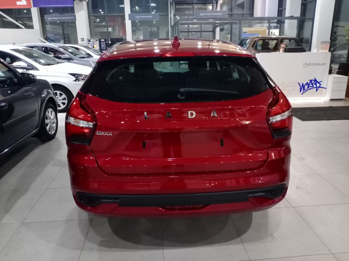 LADA ISKRA SW 1.6 CVT (106 л.с.)