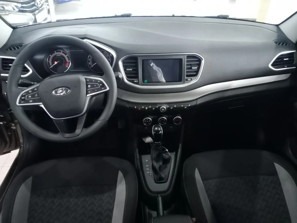 LADA VESTA SW 1.6 CVT (106 л.с.)
