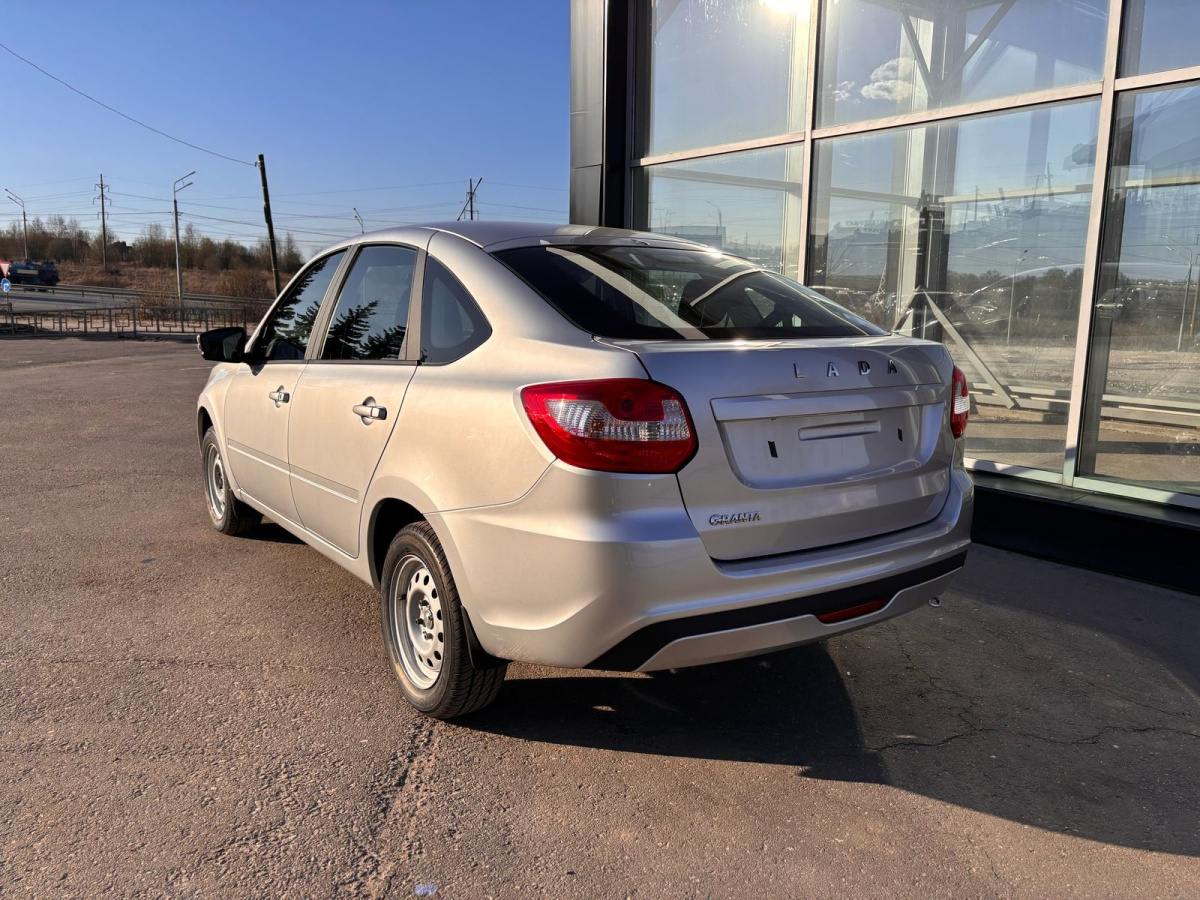 LADA GRANTA 1.6 MT (90 л.с.)
