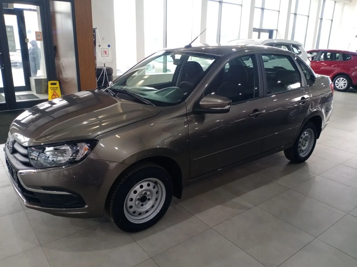 LADA GRANTA 1.6 MT (90 л.с.)