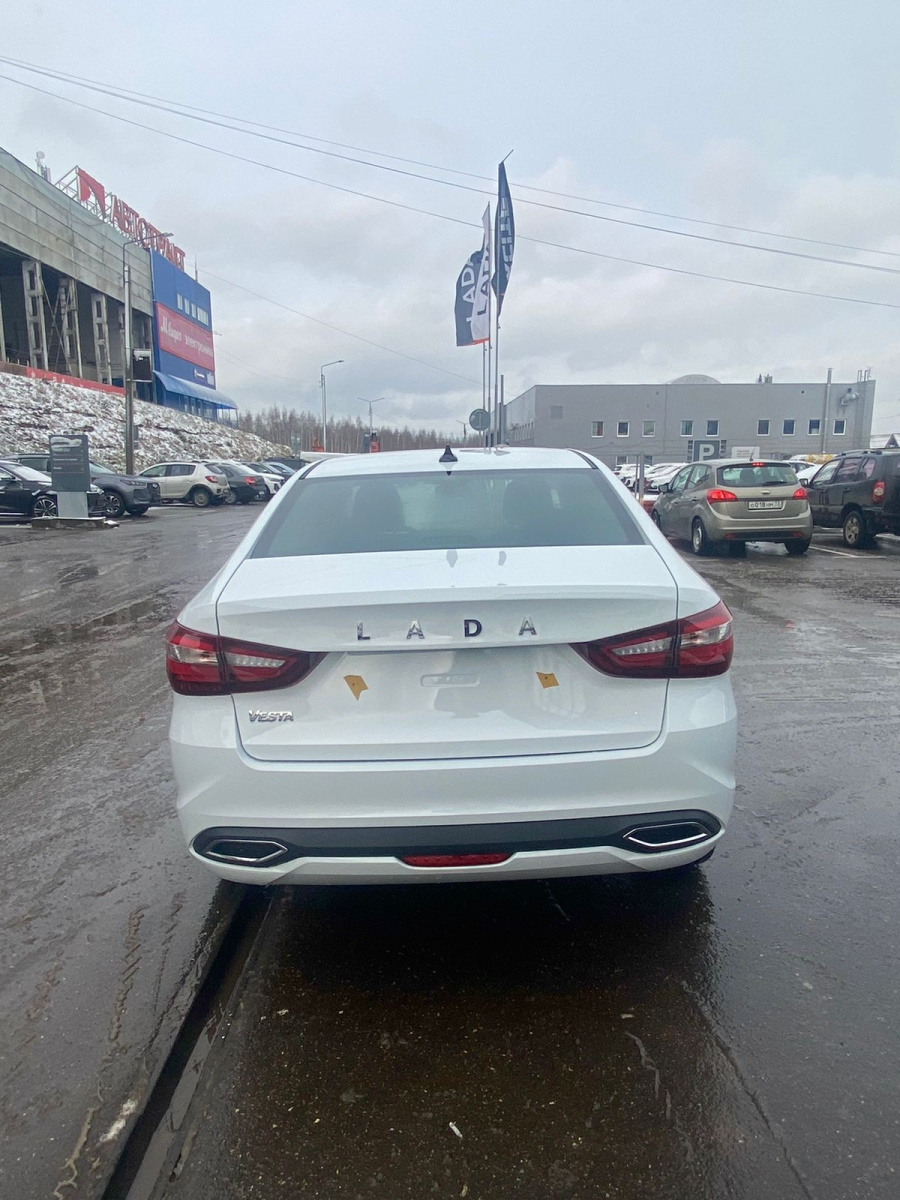 LADA VESTA 1.6 CVT (106 л.с.)