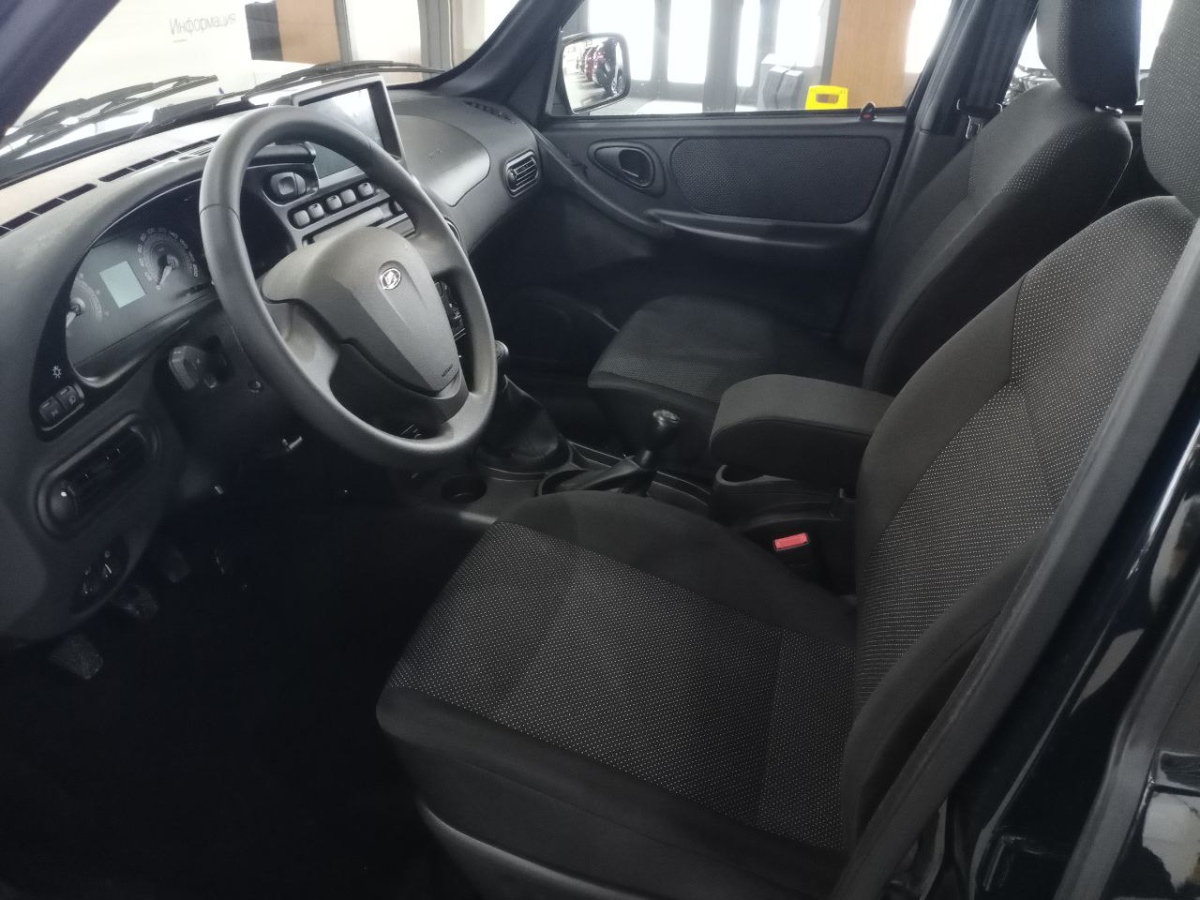 LADA NIVA TRAVEL 1.8 MT (90 л.с.) 4WD