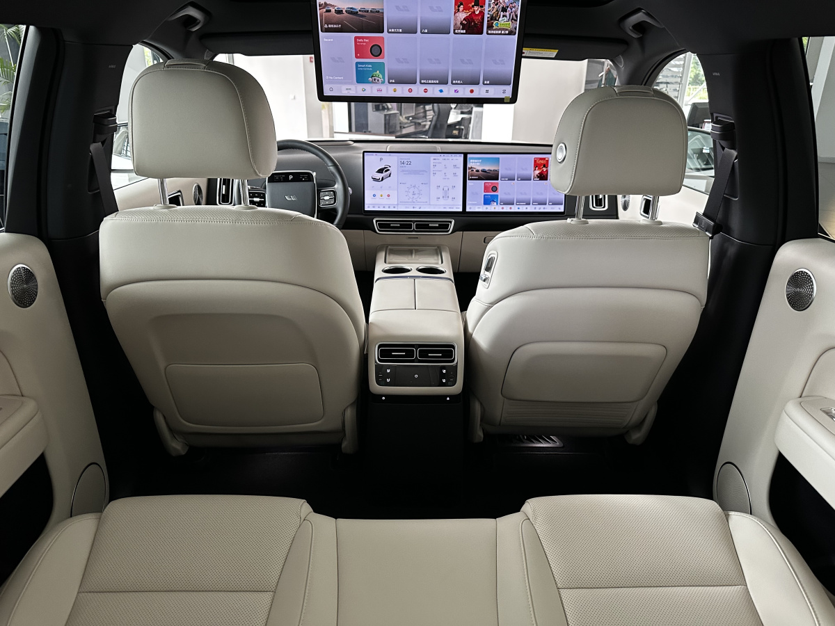 LIXIANG L7 52.3 kWh 1.5hyb AT (449 л.с.) 4WD