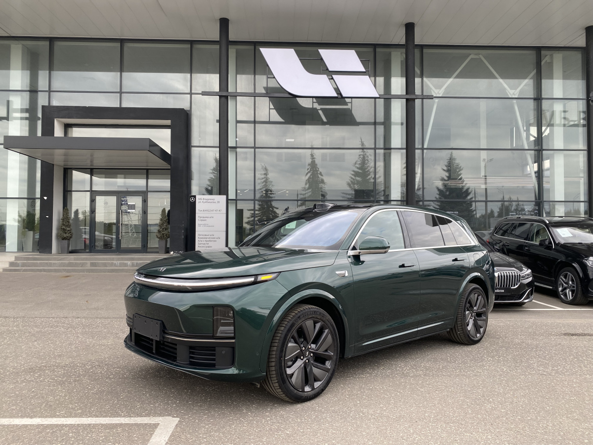 LIXIANG L7 52.3 kWh 1.5hyb AT (449 л.с.) 4WD