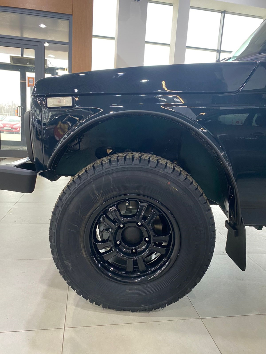 LADA NIVA LEGEND Bronto 1.7 MT (83 л.с.) 4WD