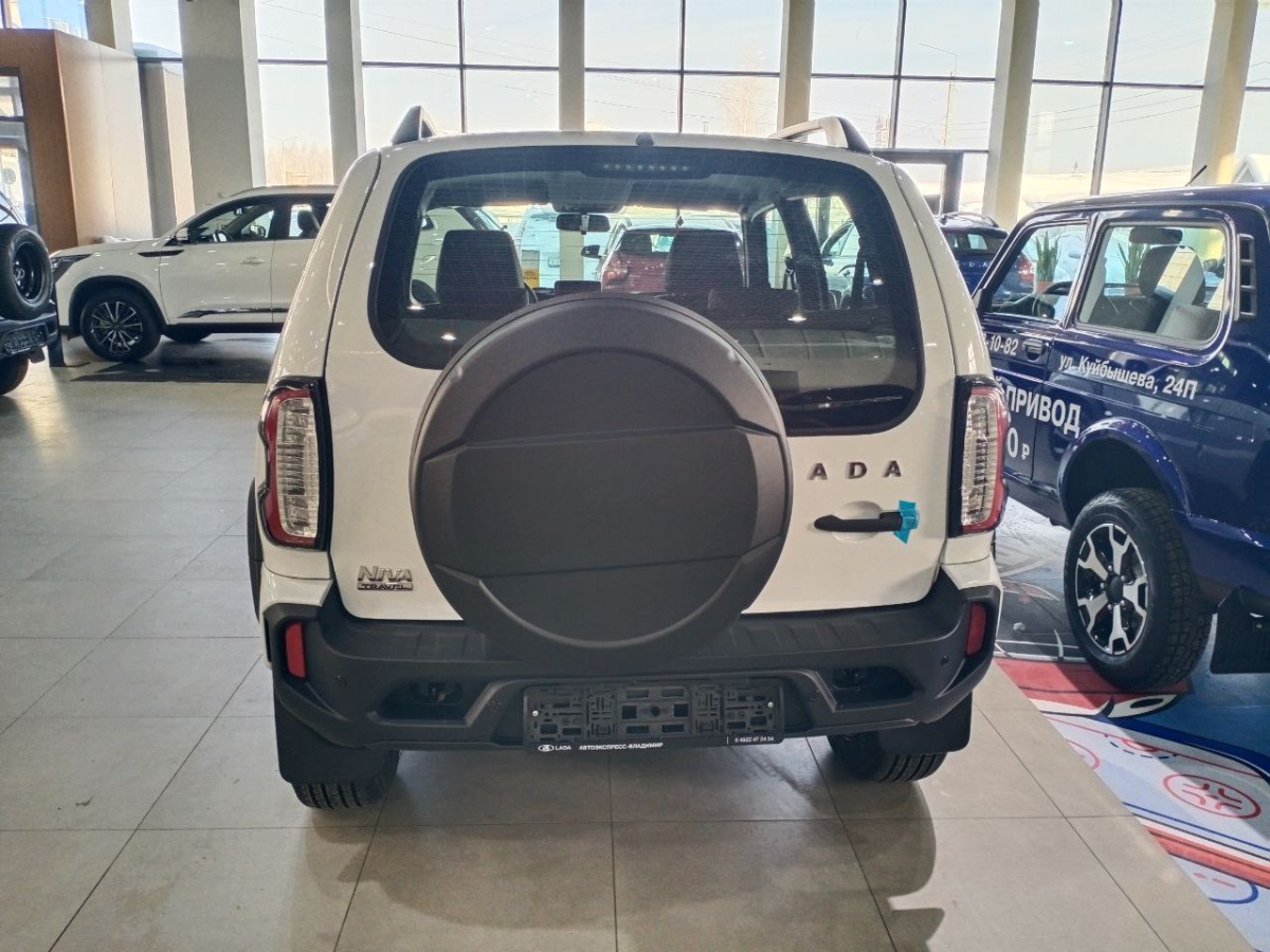LADA NIVA TRAVEL 1.8 MT (90 л.с.) 4WD