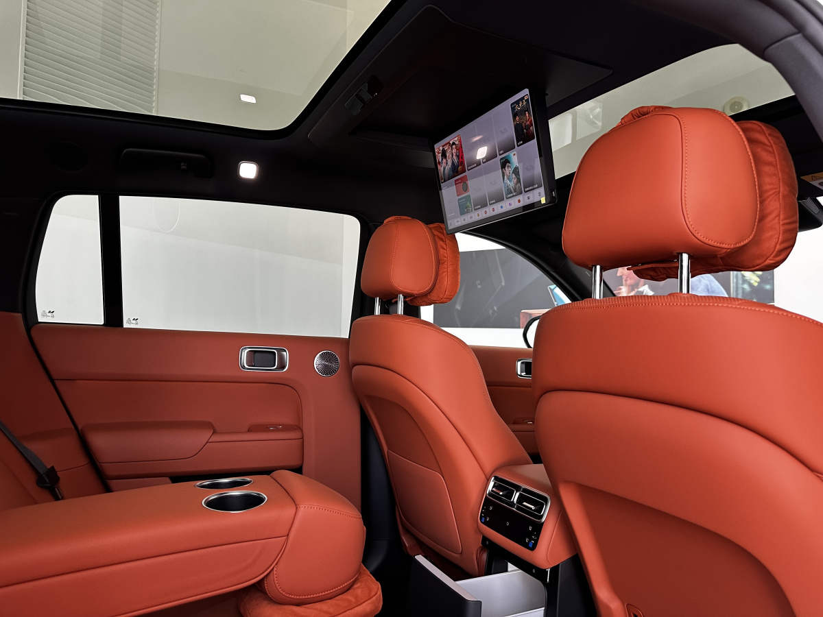 LIXIANG L7 52.3 kWh 1.5hyb AT (449 л.с.) 4WD